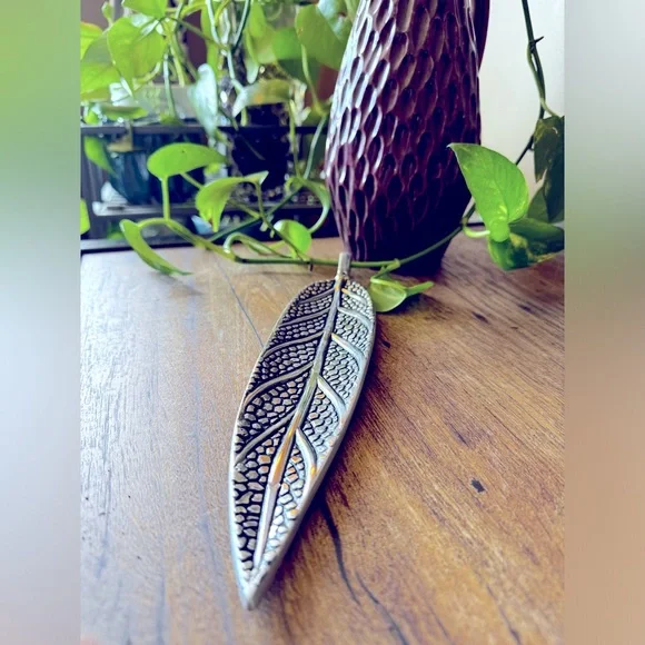 Silver Incense Holder | Pretty Leaf Shape - Picture 3 of 9